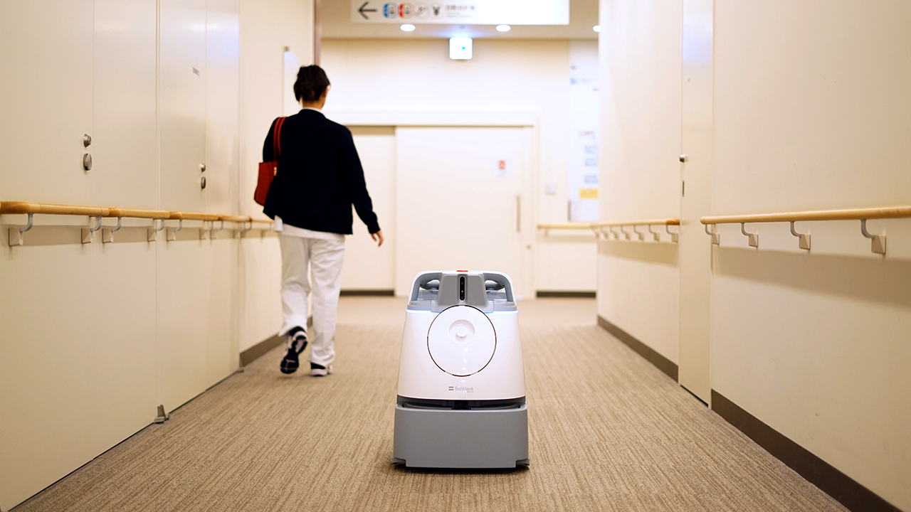 業務用ロボット Whiz ウィズ 導入事例 昭和大学江東豊洲病院　様